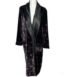 Victoria’s Secret Black Velvet Floral Satin Floor Length Women’s Robe Sz Small